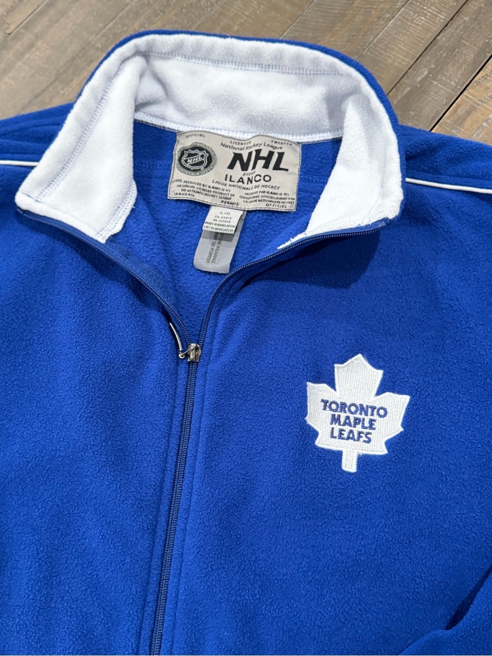 Toronto Maple Leafs NHL Full Zip Fleece Jacket – Size Large
